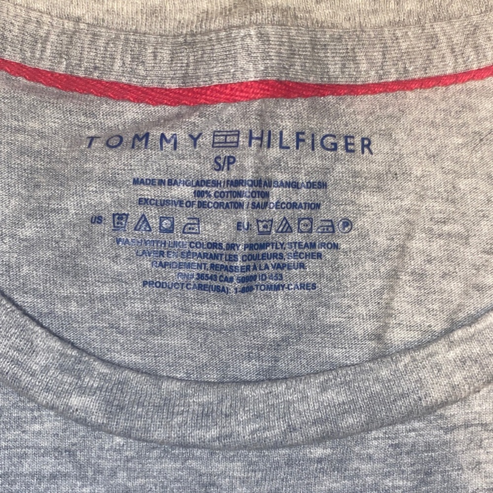 Tommy Hilfiger Tee - Picture 3 of 6